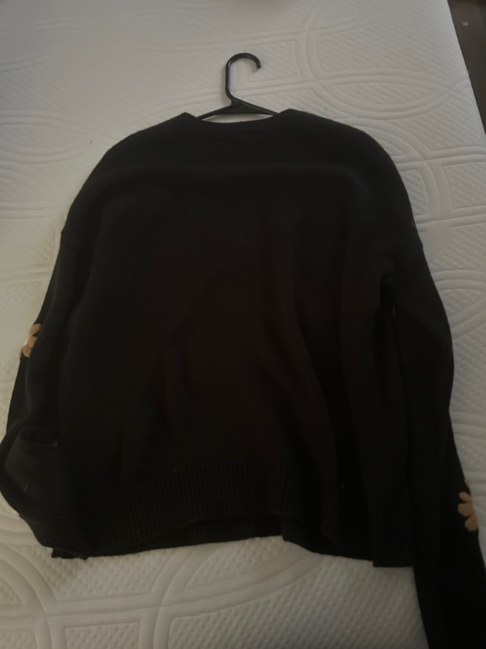 Lilly Pulitzer- Tenley Black V-Neck Daisy Embroidered Sweater, EUC, Size Medium - Picture 6 of 8